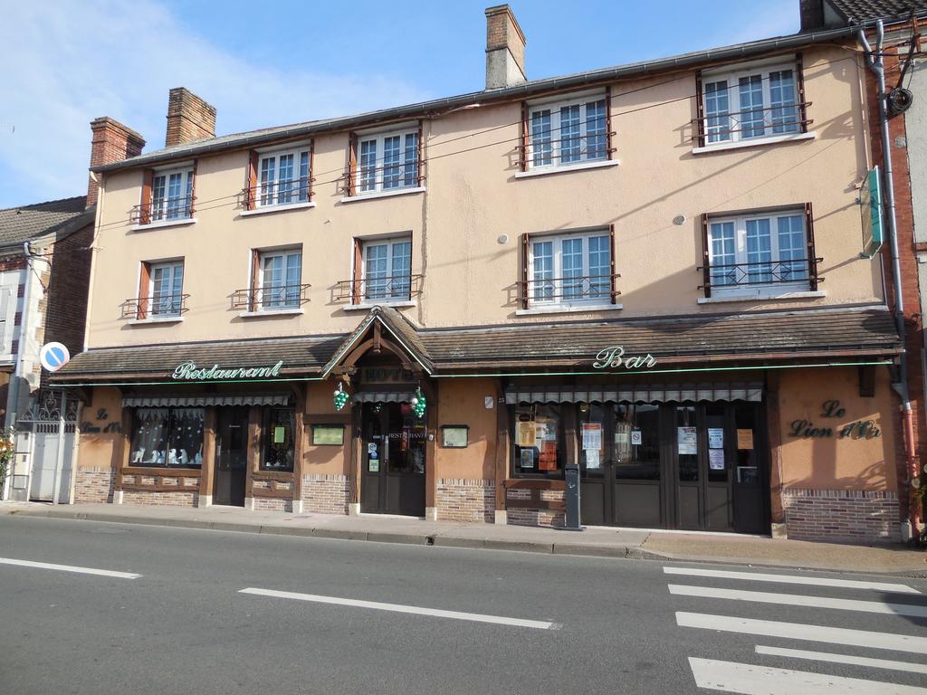 Hotel Le Lion D'Or 살브리스 외부 사진